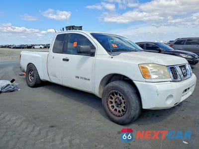 Czwarte zdjęcie samochodu z boku: 2005 NISSAN TITAN XE VIN:1N6AA06A85N554945 - miniatura