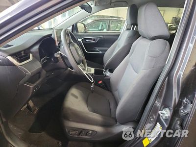Zdjęcie 7 z 13 samochodu: 2025 TOYOTA RAV4 HYBRID XLE VIN:4T3RWRFV3SU172325 - miniatura