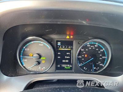 Zdjęcie 9 z 13 samochodu: 2018 TOYOTA RAV4 HV LIMITED VIN:JTMDJREV6JD212807 - miniatura