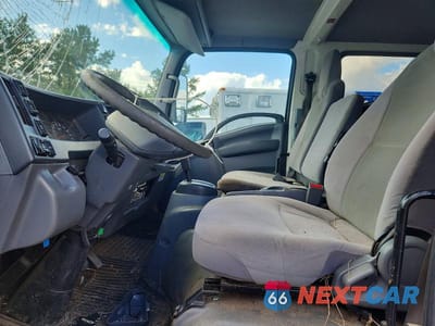 Zdjęcie 7 z 12 samochodu: 2022 ISUZU NRR BOX TRUCK VIN:54DE5J1LXNSR01180 - miniatura