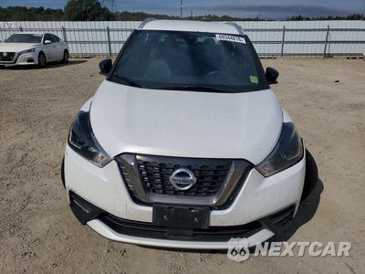 Piąte zdjęcie samochodu w środku: 2020 NISSAN KICKS SR VIN:3N1CP5DV7LL521397 - miniatura