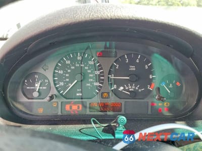 Zdjęcie 9 z 12 samochodu: 2004 BMW 3 SERIES VIN:WBAEP334X4PE91868 - miniatura