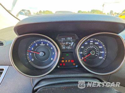 Zdjęcie 9 z 12 samochodu: 2015 HYUNDAI ELANTRA SE VIN:5NPDH4AE3FH556049 - miniatura
