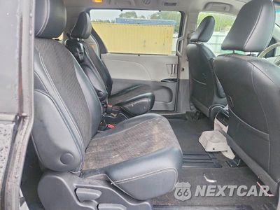 Zdjęcie 11 z 14 samochodu: 2012 TOYOTA SIENNA SPORT VIN:5TDXK3DC1CS243977 - miniatura