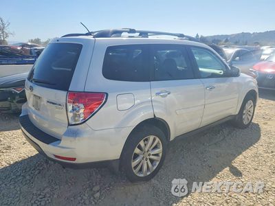 Trzecie zdjęcie samochodu z tyłu: 2011 SUBARU FORESTER 2.5X PREMIUM VIN:JF2SHADC3BH783381 - miniatura