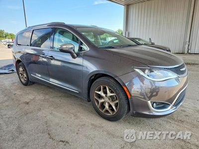 Czwarte zdjęcie samochodu z boku: 2018 CHRYSLER PACIFICA TOURING VIN:2C4RC1GG1JR186484 - miniatura