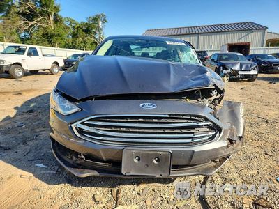 Piąte zdjęcie samochodu w środku: 2017 FORD FUSION S VIN:3FA6P0G76HR103661 - miniatura