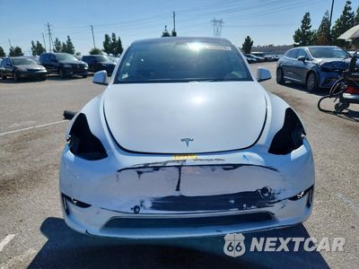 Piąte zdjęcie samochodu w środku: 2022 TESLA MODEL Y VIN:7SAYGDEE6NF445848 - miniatura