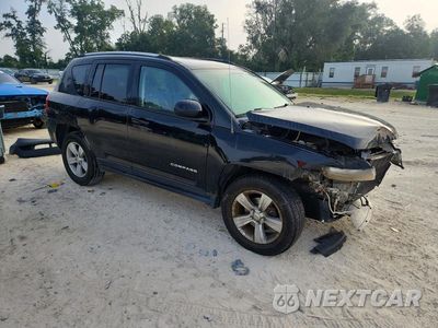 Czwarte zdjęcie samochodu z boku: 2017 JEEP COMPASS LATITUDE VIN:1C4NJDEB2HD142701 - miniatura