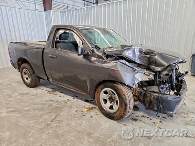 Czwarte zdjęcie samochodu z boku: 2019 RAM 1500 CLASSIC TRADESMAN VIN:3C6JR6AG1KG511697 - miniatura