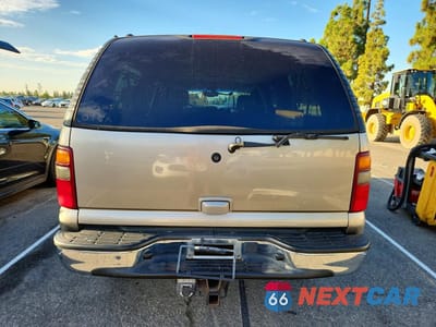Zdjęcie 6 z 14 samochodu: 2003 CHEVROLET SUBURBAN K2500 VIN:3GNGK26U53G222166 - miniatura