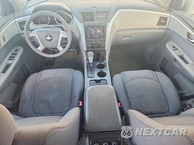 Zdjęcie 8 z 13 samochodu: 2012 CHEVROLET TRAVERSE LS VIN:1GNKREED0CJ176088 - miniatura