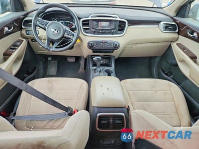 Zdjęcie 8 z 13 samochodu: 2017 KIA SORENTO LX V6 VIN:5XYPGDA57HG319591 - miniatura