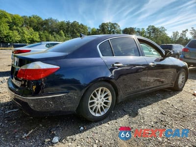 Trzecie zdjęcie samochodu z tyłu: 2010 HYUNDAI GENESIS 3.8L VIN:KMHGC4DEXAU074874 - miniatura