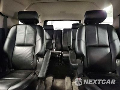 Zdjęcie 10 z 13 samochodu: 2007 CHEVROLET SUBURBAN K1500 VIN:3GNFK16307G249004 - miniatura