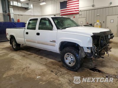 Czwarte zdjęcie samochodu z boku: 2005 CHEVROLET SILVERADO K2500 HEAVY DUTY VIN:1GCHK23285F891522 - miniatura