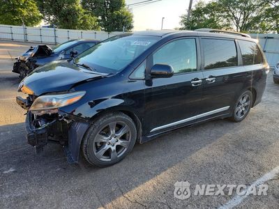 2017 TOYOTA SIENNA SE 5TDXZ3DC7HS823074 - główne zdjęcie licytacji z USA - miniatura