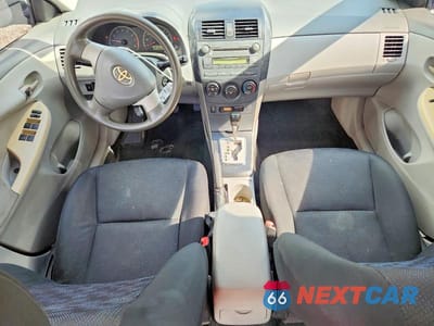 Zdjęcie 8 z 12 samochodu: 2010 TOYOTA COROLLA LE VIN:JTDBU4EE4AJ070461 - miniatura