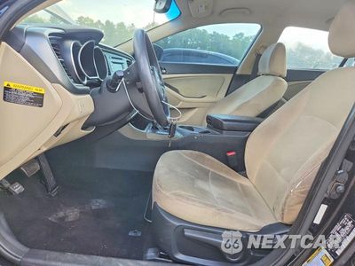 Zdjęcie 7 z 12 samochodu: 2015 KIA OPTIMA LX VIN:5XXGM4A74FG485143 - miniatura