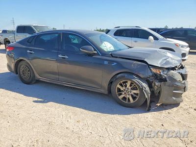 Czwarte zdjęcie samochodu z boku: 2017 KIA OPTIMA LX VIN:5XXGT4L34HG159794 - miniatura