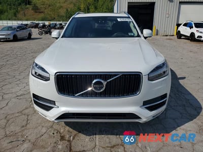 Piąte zdjęcie samochodu w środku: 2019 VOLVO XC90 T6 MOMENTUM VIN:YV4A22PK3K1511746 - miniatura