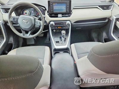 Zdjęcie 8 z 14 samochodu: 2019 TOYOTA RAV4 XLE VIN:2T3P1RFV9KC040435 - miniatura