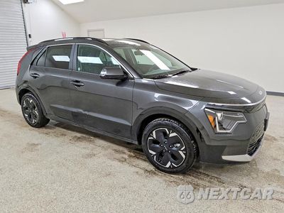 Czwarte zdjęcie samochodu z boku: 2024 KIA NIRO WIND VIN:KNDCR3L16R5107725 - miniatura
