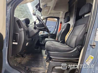 Zdjęcie 7 z 12 samochodu: 2021 RAM PROMASTER 3500 DELIVERY VAN VIN:3C6FRVJG2ME501162 - miniatura