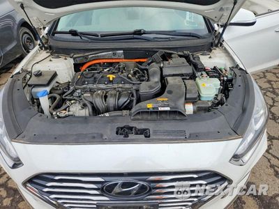 Zdjęcie 11 z 12 samochodu: 2019 HYUNDAI SONATA PLUG-IN HYBRID VIN:KMHE14L20KA094137 - miniatura