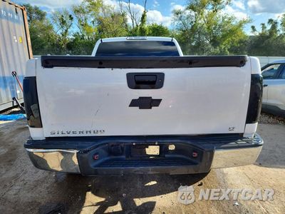 Zdjęcie 6 z 12 samochodu: 2010 CHEVROLET SILVERADO K1500 LT VIN:1GCSKSE36AZ284281 - miniatura