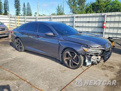 Czwarte zdjęcie samochodu z boku: 2018 HONDA ACCORD SPORT VIN:1HGCV2F31JA048857 - miniatura