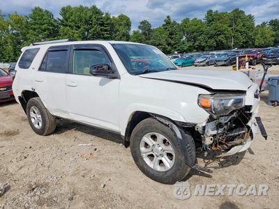 Czwarte zdjęcie samochodu z boku: 2016 TOYOTA 4RUNNER SR5 VIN:JTEBU5JR6G5327891 - miniatura
