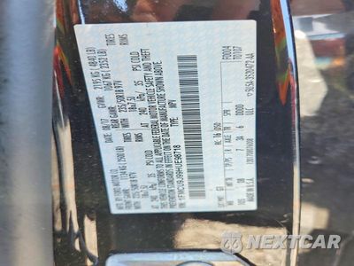 Zdjęcie 13 z 13 samochodu: 2017 FORD ESCAPE TITANIUM VIN:1FMCU9J99HUE98718 - miniatura