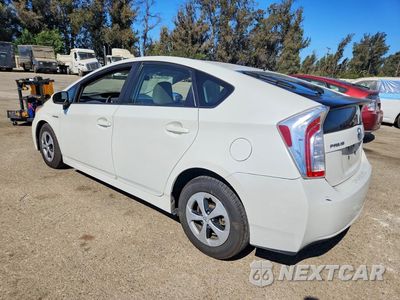 Drugie zdjęcie samochodu z przodu: 2015 TOYOTA PRIUS TWO VIN:JTDKN3DU6F1963660 - miniatura