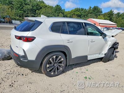 Trzecie zdjęcie samochodu z tyłu: 2026 MAZDA CX-50 PREMIUM PLUS VIN:7MMVAAEW1TN167335 - miniatura