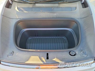 Zdjęcie 11 z 12 samochodu: 2026 TESLA MODEL Y VIN:7SAYGDEE1TF563979 - miniatura