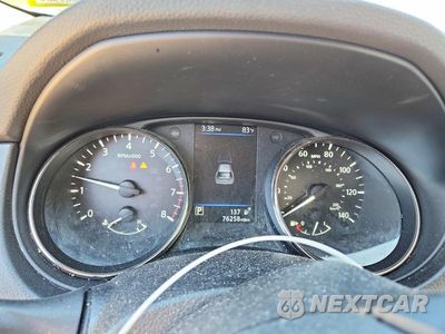 Zdjęcie 9 z 12 samochodu: 2019 NISSAN ROGUE SV VIN:JN8AT2MV9KW374110 - miniatura