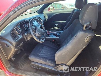 Zdjęcie 7 z 13 samochodu: 2017 DODGE CHALLENGER SXT VIN:2C3CDZAGXHH626149 - miniatura