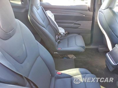 Zdjęcie 11 z 13 samochodu: 2024 TESLA MODEL X VIN:7SAXCBE50RF459987 - miniatura