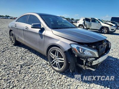 Czwarte zdjęcie samochodu z boku: 2019 MERCEDES-BENZ CLA 250 4MATIC VIN:WDDSJ4GBXKN723466 - miniatura