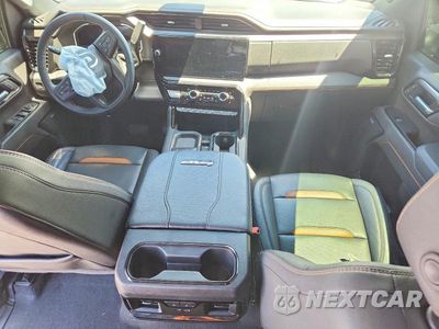 Zdjęcie 8 z 13 samochodu: 2025 GMC SIERRA K2500 AT4 VIN:1GT4UPEY8SF355785 - miniatura