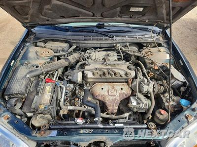 Zdjęcie 11 z 12 samochodu: 1998 HONDA ACCORD EX VIN:1HGCG5654WA162419 - miniatura