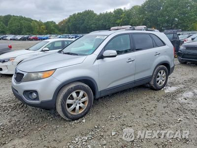 2012 KIA SORENTO LX 5XYKT4A61CG229988 - główne zdjęcie licytacji z USA - miniatura