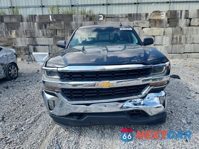 Piąte zdjęcie samochodu w środku: 2017 CHEVROLET SILVERADO K1500 LT VIN:1GCVKREC5HZ344938 - miniatura