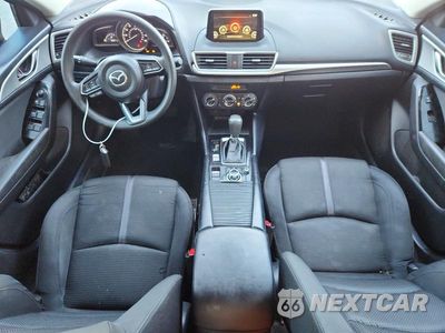 Zdjęcie 8 z 12 samochodu: 2017 MAZDA 3 SPORT VIN:3MZBN1U73HM152979 - miniatura