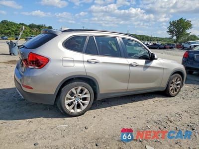 Trzecie zdjęcie samochodu z tyłu: 2014 BMW X1 XDRIVE28I VIN:WBAVL1C51EVY21142 - miniatura