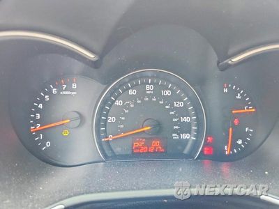 Zdjęcie 9 z 13 samochodu: 2014 KIA SORENTO LX VIN:5XYKTDA75EG450442 - miniatura