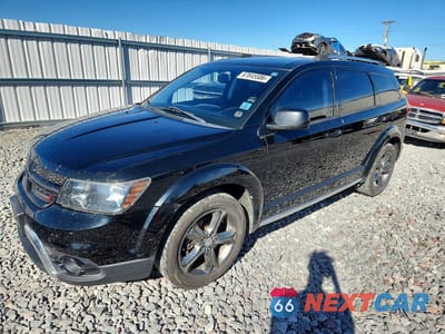 2015 DODGE JOURNEY CROSSROAD 3C4PDCGBXFT727590 - główne zdjęcie licytacji z USA - miniatura