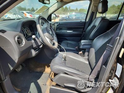 Zdjęcie 7 z 12 samochodu: 2014 JEEP COMPASS LATITUDE VIN:1C4NJCEA7ED508777 - miniatura