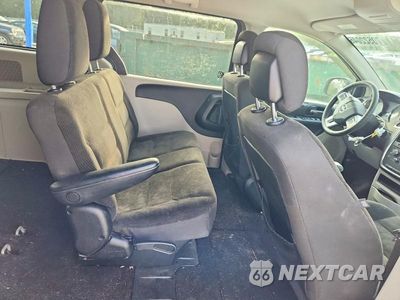 Zdjęcie 11 z 14 samochodu: 2017 DODGE GRAND CARAVAN SE VIN:2C4RDGBG7HR762242 - miniatura